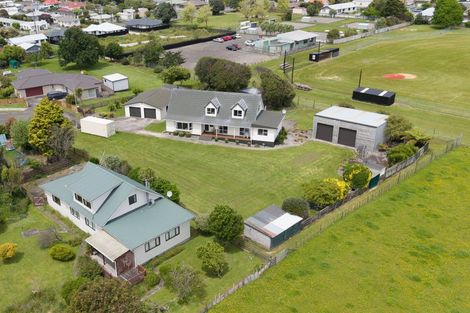 Photo of property in 16 Ryder Crescent, Levin, 5510