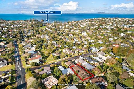 Photo of property in 2/3 Charmaine Road, Torbay, Auckland, 0630