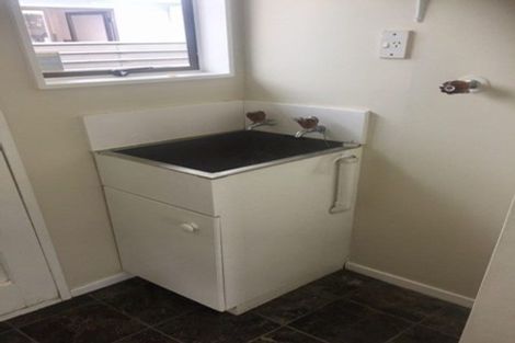 Photo of property in 7 Peter Hall Drive, Kelvin Grove, Palmerston North, 4414