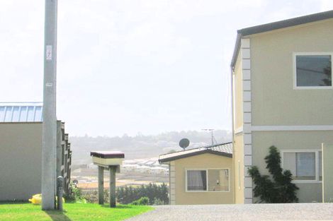 Photo of property in 6/11 Spencer Road, Oteha, Auckland, 0632