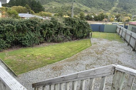 Photo of property in 16 Litchfield Street, Kaiata, Greymouth, 7805