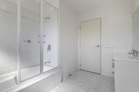 Photo of property in 128 Onetaunga Road, Chatswood, Auckland, 0626