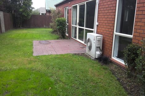 Photo of property in 8 Riegler Place, Belfast, Christchurch, 8051