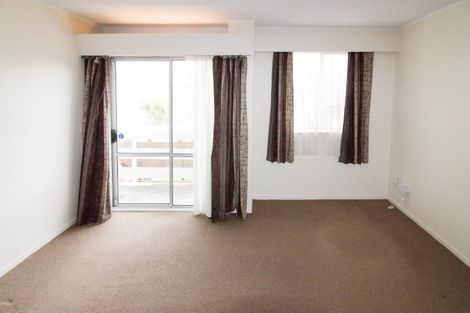 Photo of property in 5 Hawker Street, Mount Victoria, Wellington, 6011