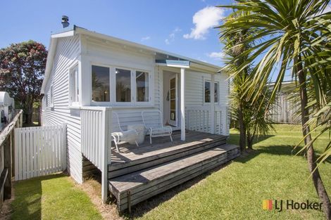 Photo of property in 18 Marine Avenue, Waihi Beach, 3611
