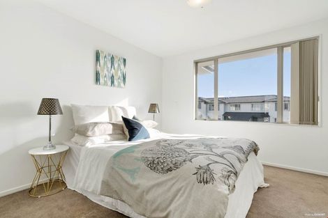 Photo of property in 4/30 Oneroa Road, East Tamaki, Auckland, 2013