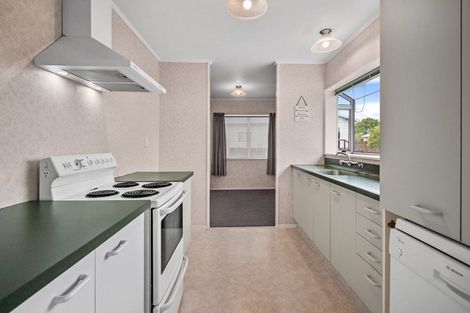 Photo of property in 105 Hillcrest Drive, Kelvin Grove, Palmerston North, 4414