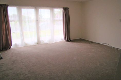 Photo of property in 20 Muir Avenue, Mangere Bridge, Auckland, 2022