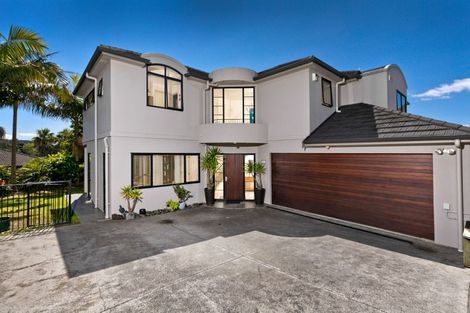 Photo of property in 2/17 Sartors Avenue, Northcross, Auckland, 0630