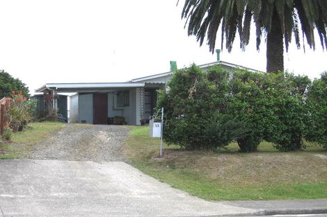 Photo of property in 53 Avonleigh Road, Green Bay, Auckland, 0604