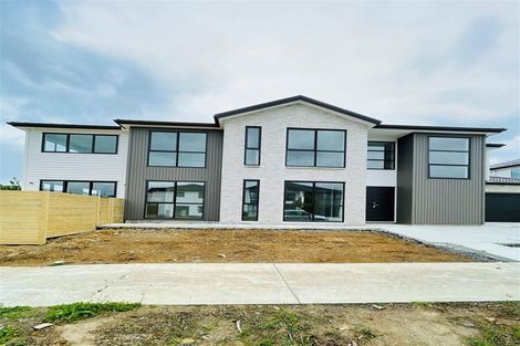 Photo of property in 111 Valderama Drive, Flat Bush, Auckland, 2019