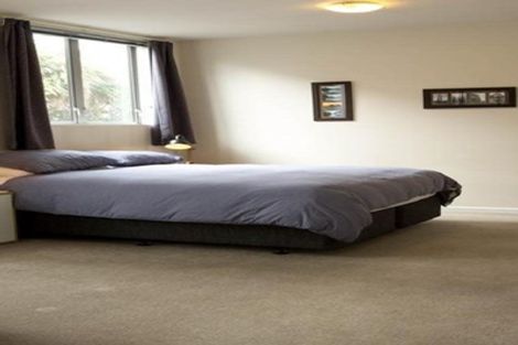 Photo of property in 4/25 Home Street, Mount Victoria, Wellington, 6011