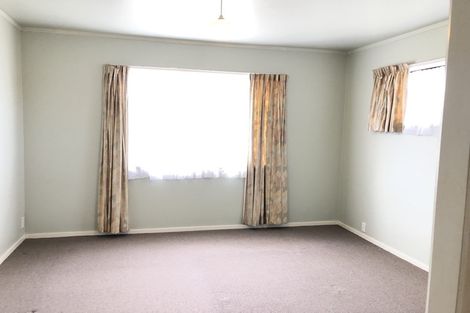 Photo of property in 10 Ronald Macken Place, Windsor Park, Auckland, 0632