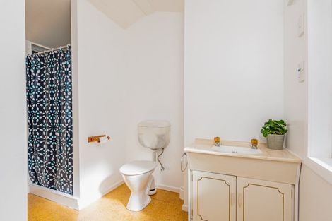 Photo of property in 4 Williams Terrace, Fitzherbert, Palmerston North, 4410