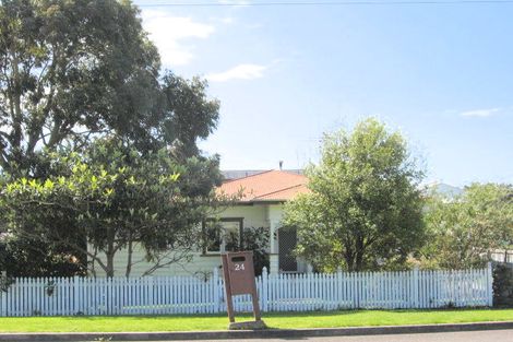 Photo of property in 24 Percy Road, Papamoa Beach, Papamoa, 3118