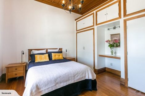 Photo of property in 2 Denholm Road, Hospital Hill, Napier, 4110