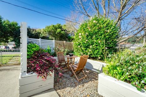 Photo of property in 2 Te Uruhi Grove, Paraparaumu, 5032