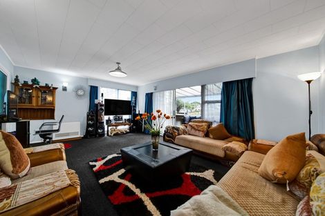 Photo of property in 162 Omata Road, Blagdon, New Plymouth, 4310