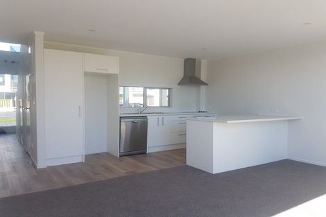Photo of property in 31 Reynolds Place, Papamoa Beach, Papamoa, 3118