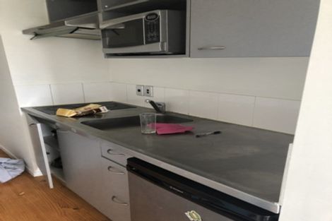 Photo of property in Scotia Tower Apartments, 8f/8 Scotia Place, Auckland Central, Auckland, 1010
