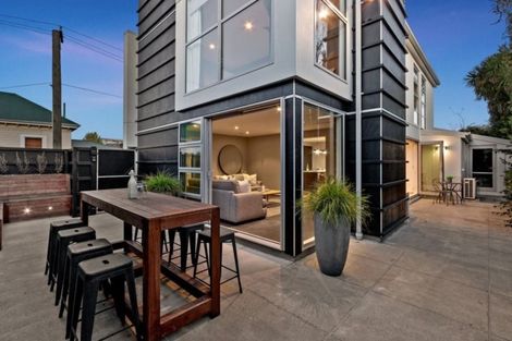 Photo of property in 128a Holly Road, St Albans, Christchurch, 8014