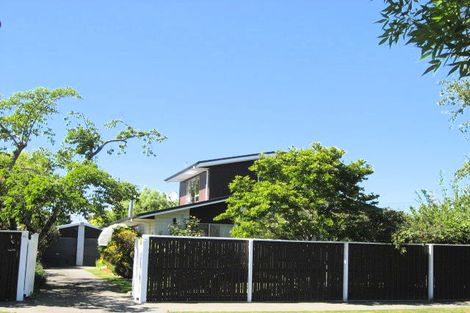 Photo of property in 32 Hartford Street, Burnside, Christchurch, 8053