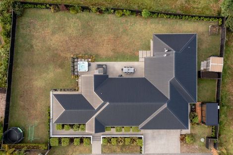 Photo of property in 18 Parlane Drive, Huapai, Kumeu, 0810