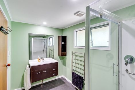 Photo of property in 15a Colenso Avenue, Hospital Hill, Napier, 4110