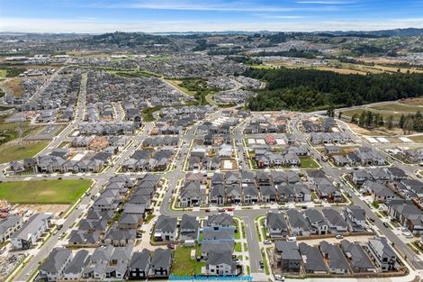 Photo of property in 83 Drumbuoy Drive, Flat Bush, Auckland, 2019