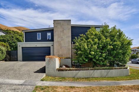 Photo of property in 51 Amesbury Drive, Churton Park, Wellington, 6037