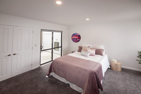 Photo of property in 6b Claverton Grove, Churton Park, Wellington, 6037