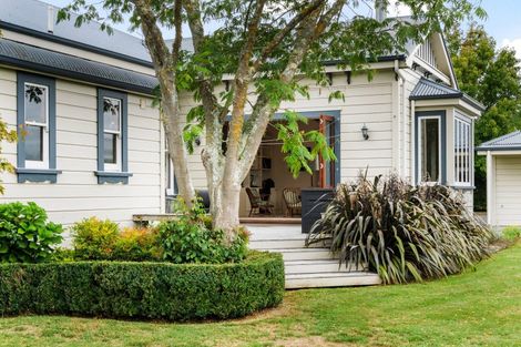 Photo of property in 389 Saint Georges Road, Havelock North, 4130