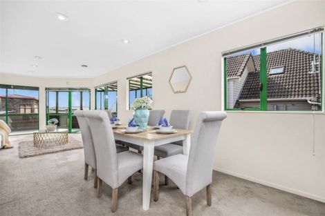 Photo of property in 2/44 Loloma Drive, Half Moon Bay, Auckland, 2012