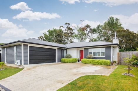 Photo of property in 41 Coutts Way, Fitzherbert, Palmerston North, 4410