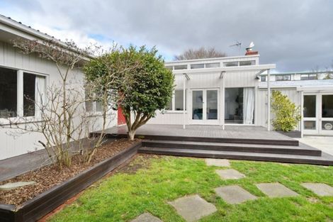 Photo of property in 182 Main North Road, Redwood, Christchurch, 8051