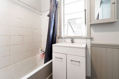 Photo of property in 623a Nelson Street North, Hastings, 4122