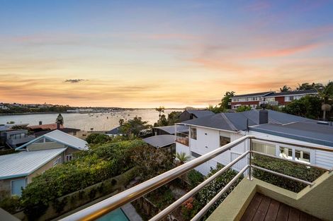 Photo of property in 25 Bucklands Beach Road, Bucklands Beach, Auckland, 2012