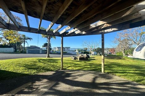 Photo of property in 1 Deanna Drive, West Harbour, Auckland, 0618