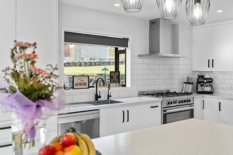 Photo of property in 79 Kinmont Crescent, Kinmont Park, Mosgiel, 9024