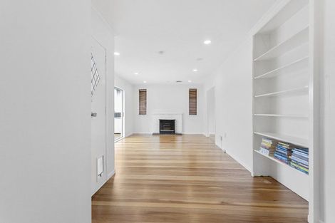 Photo of property in 18 O'halloran Road, Howick, Auckland, 2014