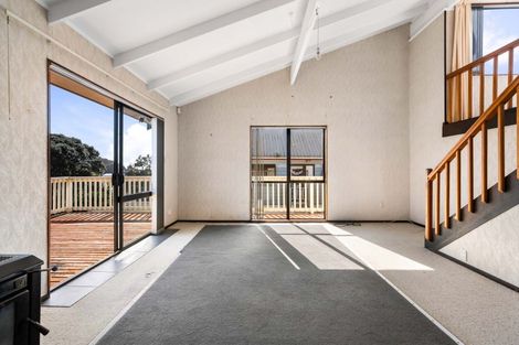 Photo of property in 104 Titiro Place, Onemana, Whangamata, 3691
