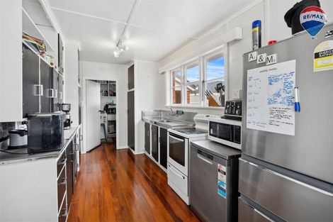 Photo of property in 89 Hewer Crescent, Naenae, Lower Hutt, 5011