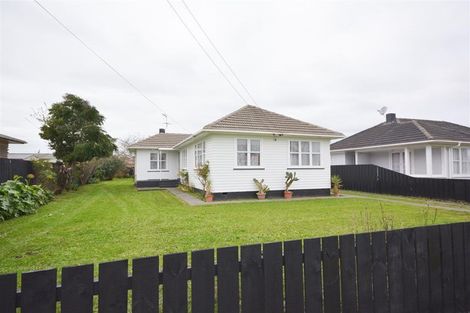 Photo of property in 22 Rice Crescent, Papakura, 2110