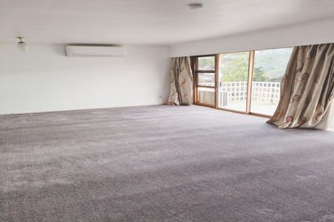 Photo of property in 1/40 Halberg Street, Glenfield, Auckland, 0629