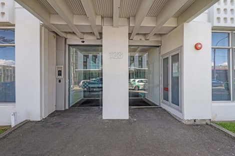 Photo of property in 2a/123 Molesworth Street, Thorndon, Wellington, 6011