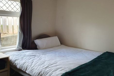 Photo of property in 24 Imperial Terrace, Melrose, Wellington, 6022