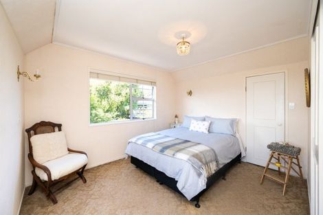 Photo of property in 10 Tauroa Road, Havelock North, 4130