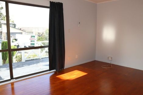 Photo of property in 103 Weldene Avenue, Glenfield, Auckland, 0629