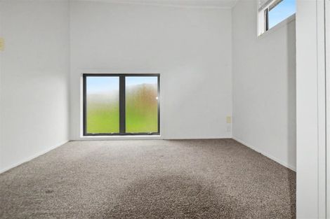 Photo of property in 24a/30 Westward Ho, Glen Eden, Auckland, 0602