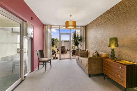 Photo of property in Landscape Apartments, 123-125 Austin Street, Mount Victoria, Wellington, 6011